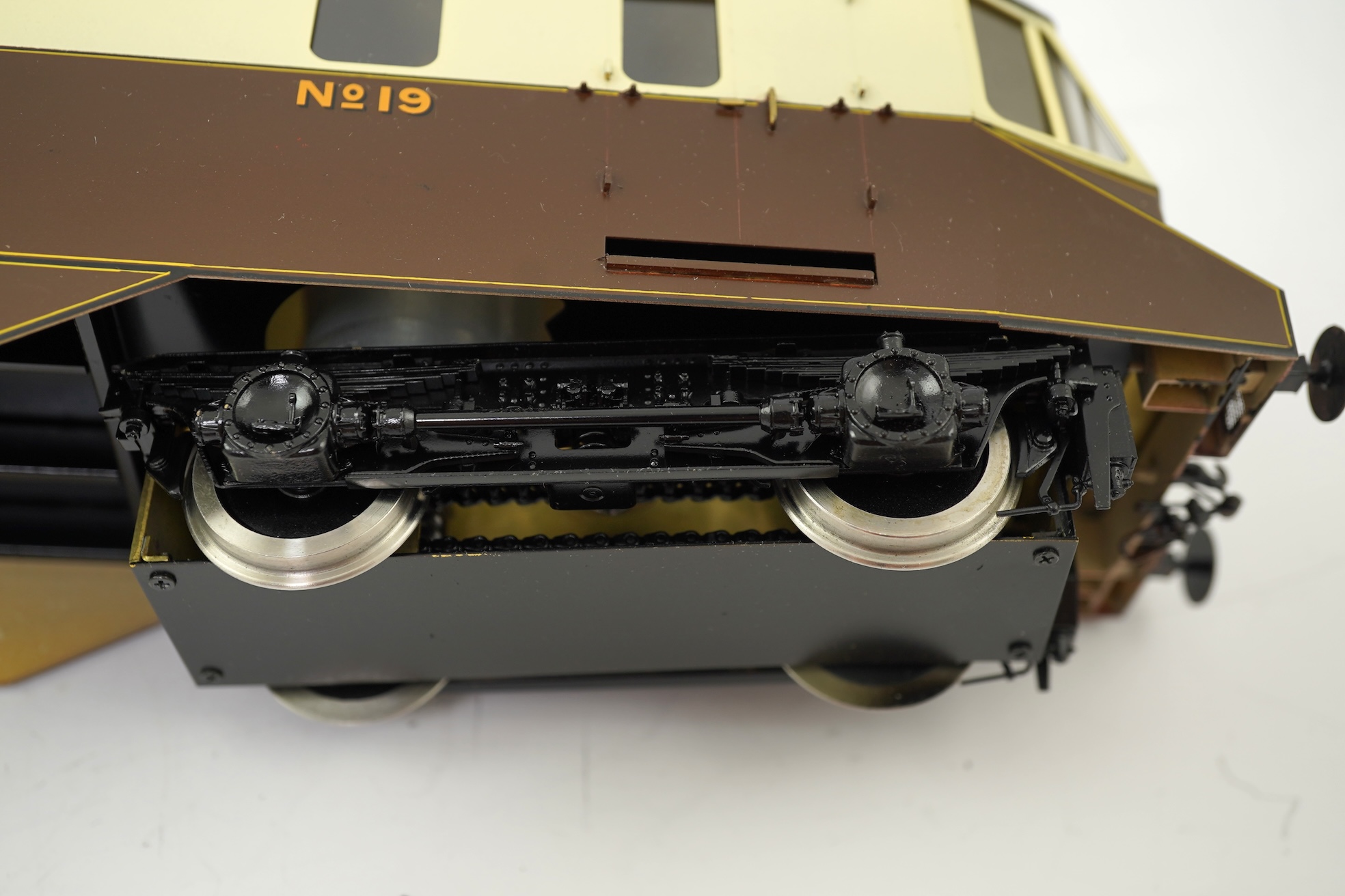 An 0 Gauge Tower Models, Blackpool, made in Sancheng China, model of GWR Rail Car No.19, powered for two rail operation.